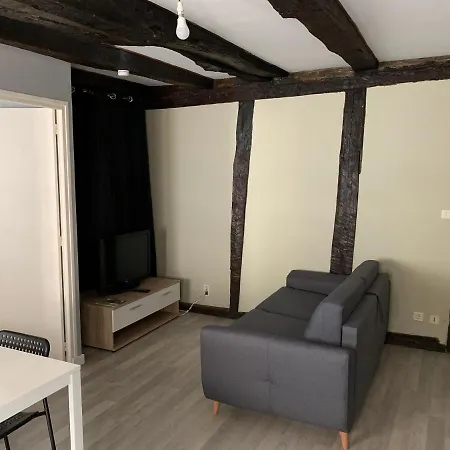 Brive Republique #1 T1 Bis - #3 T2 - #4 T4 - Centre Historique Brive Apartment Exterior photo
