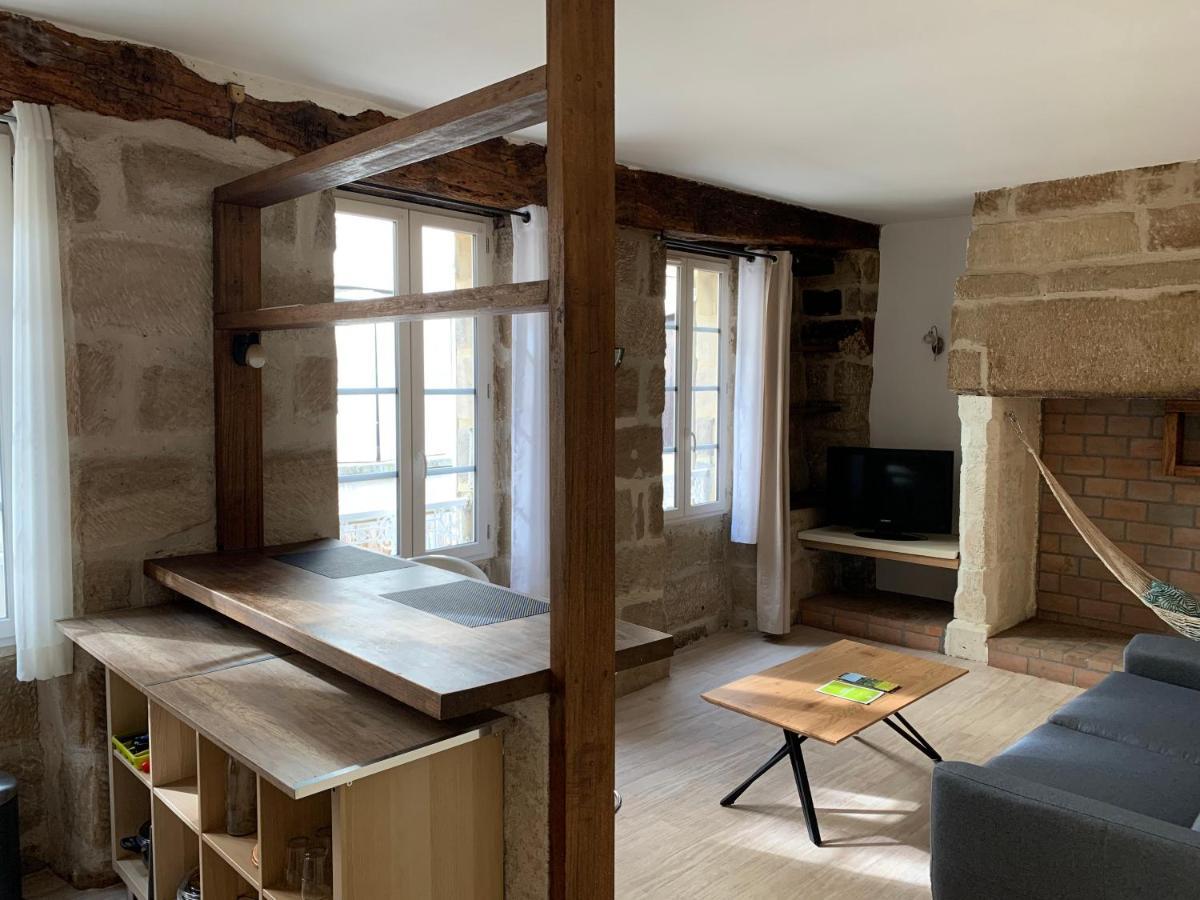 Apartment Republique #1 T1 Bis - #3 T2 - #4 T4 - Centre Historique