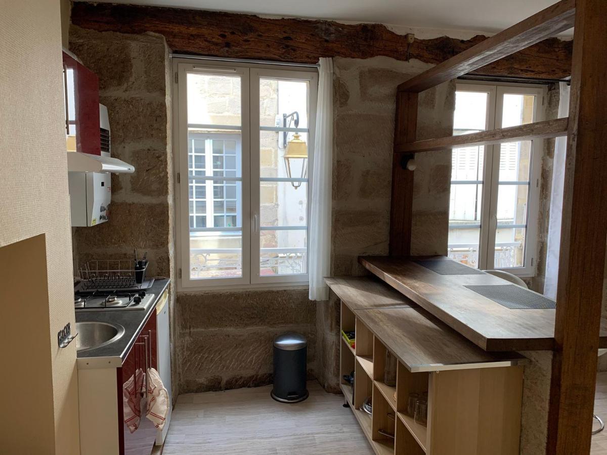 Apartment Republique #1 T1 Bis - #3 T2 - #4 T4 - Centre Historique *